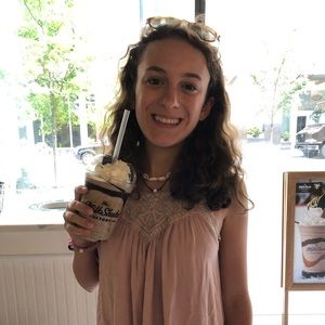 Meet your Posher, Tori